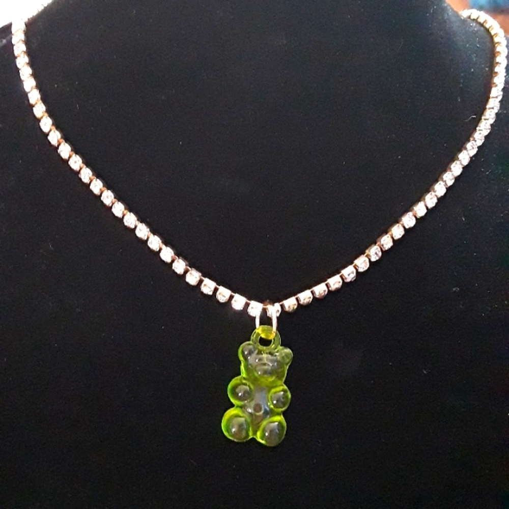 LIME GREEN GUMMY BEAR NECKLACE WITH RHINESTONE GOLD CHAIN NEW